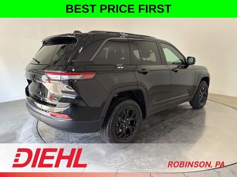 New 2026 Jeep Grand Cherokee Altitude AWD/4WD image 7