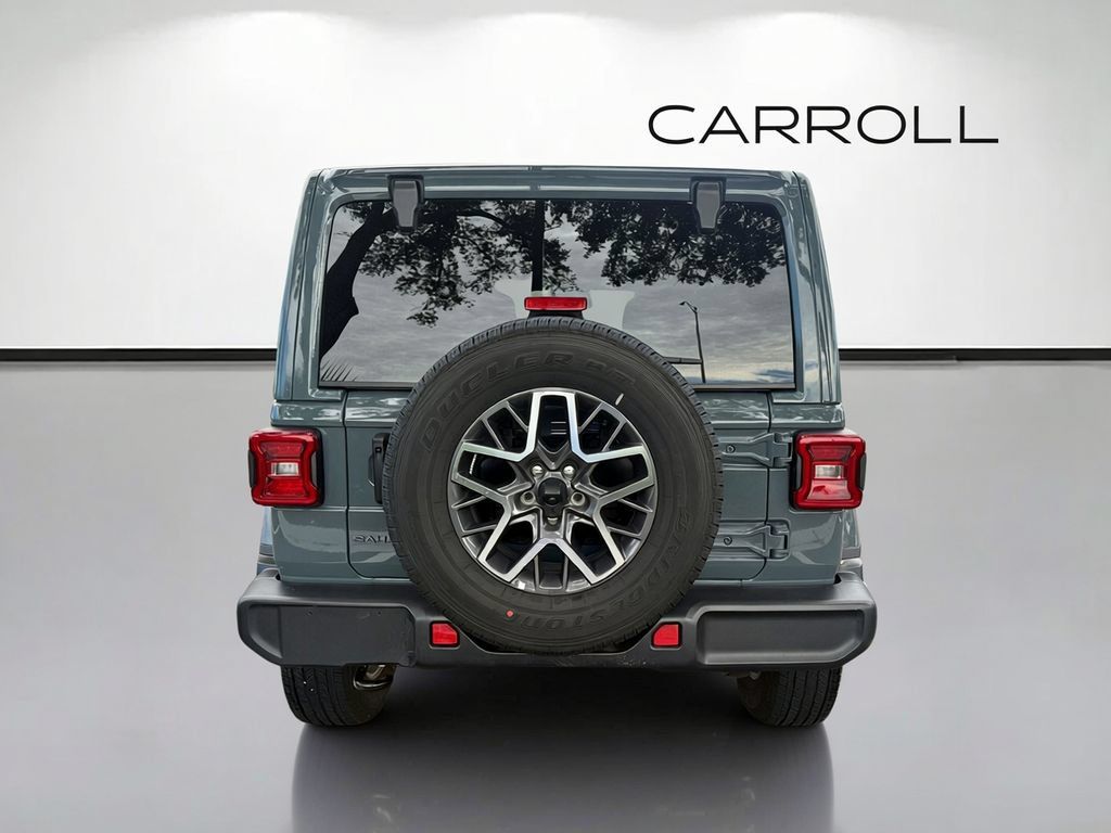 Used 2026 Jeep Wrangler Unlimited Sahara AWD/4WD image 4