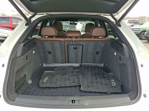 Used 2018 Audi Q3 2.0T Premium w/ Convenience Package image 28