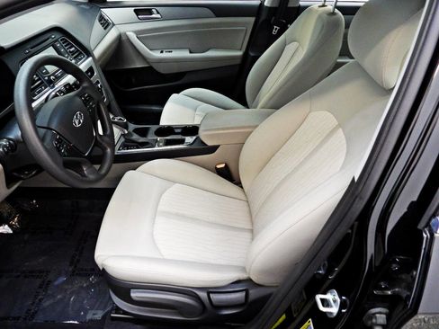 Used 2016 Hyundai Sonata SE image 8