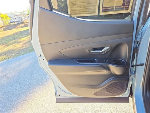 Used 2022 Hyundai Santa Cruz SEL w/ Activity Package image 9