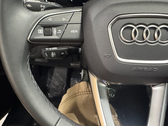 Used 2025 Audi Q5 2.0T Premium w/ Convenience Plus Package AWD/4WD image 24