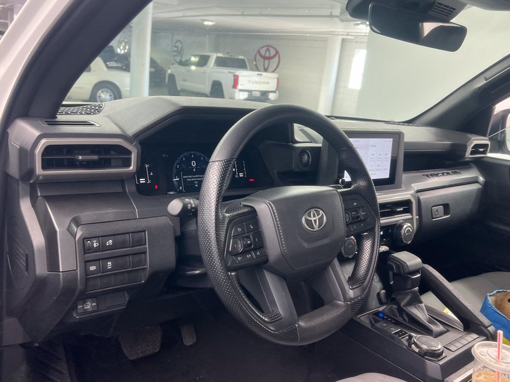 Used 2025 Toyota Tacoma SR5 AWD/4WD image 8