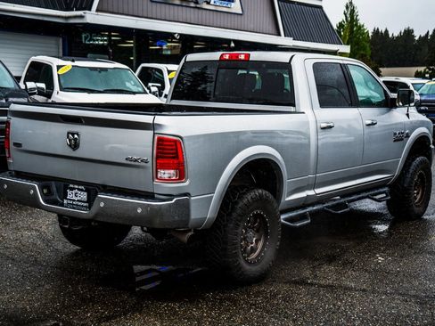 Used 2018 RAM 2500 Laramie AWD/4WD image 11