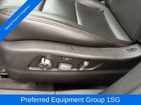 Used 2022 Cadillac XT4 Sport AWD/4WD image 13