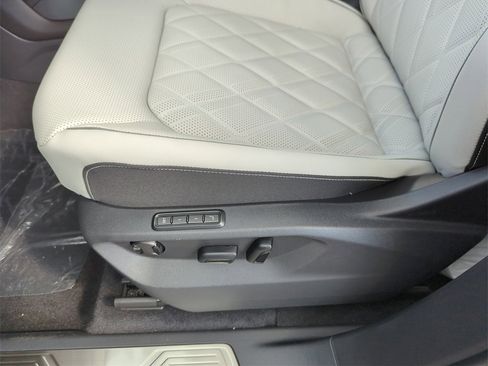 New 2026 Volkswagen Atlas Cross Sport SEL Premium R-Line image 30