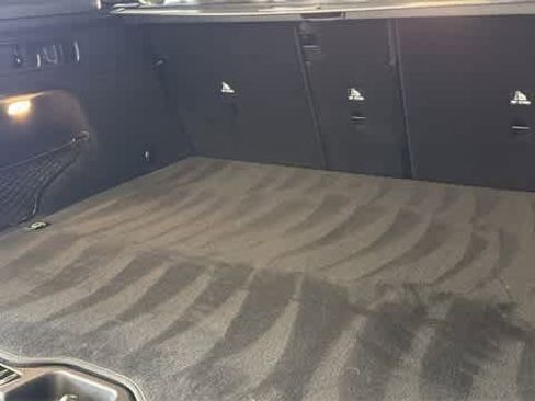 Used 2025 Mercedes-Benz GLC 300 4MATIC image 67