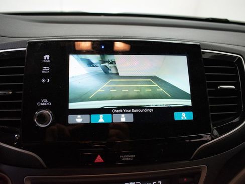 Used 2020 Honda Pilot EX image 16