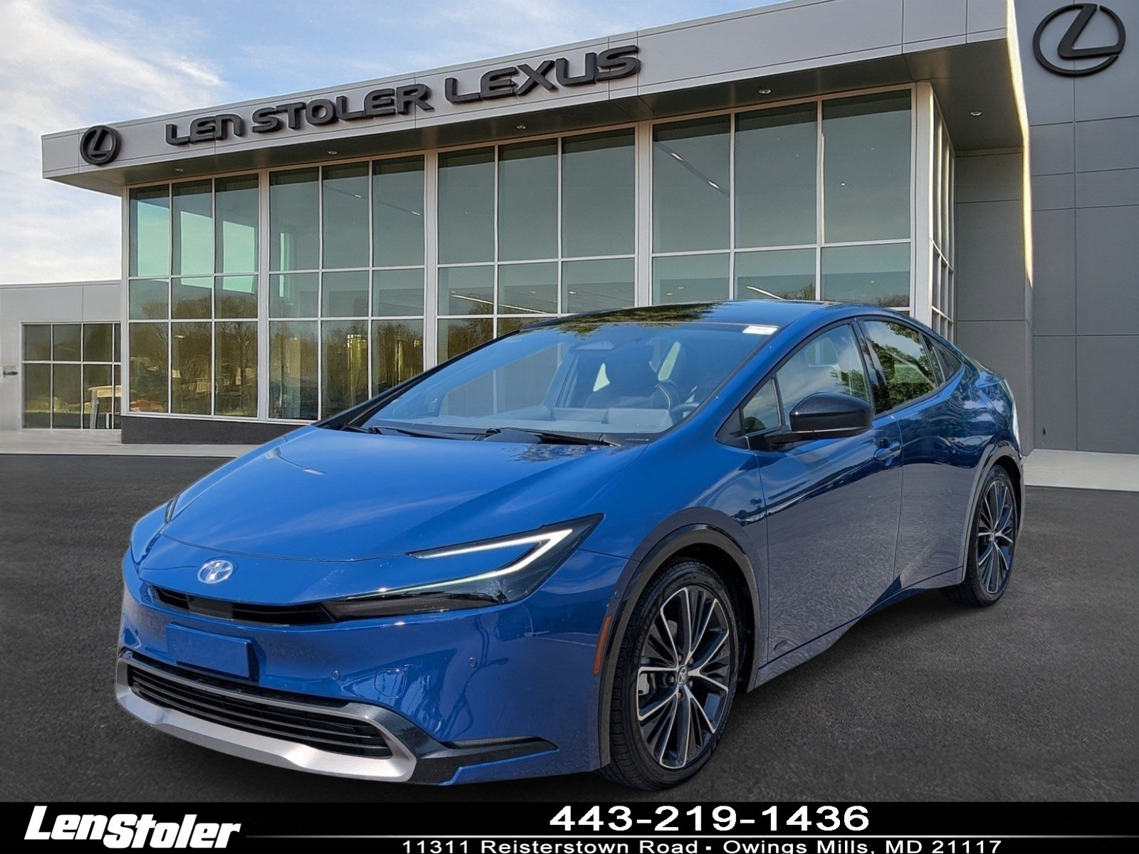 Used 2024 Toyota Prius Limited w/ Limited Premium Package AWD/4WD image 7