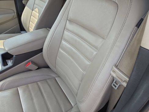 Used 2018 Ford Escape SEL FWD image 19