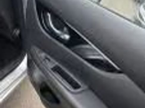 Used 2022 Nissan Rogue Sport SV AWD/4WD image 23