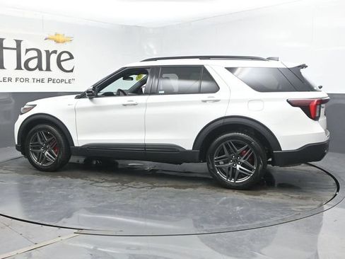 Used 2025 Ford Explorer ST-Line w/ ST-Line Street Pack AWD/4WD image 54