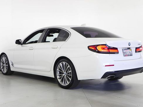 Used 2022 BMW 530i w/ Convenience Package image 9