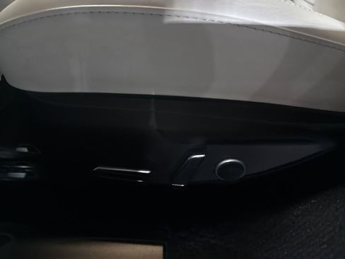 Used 2023 Tesla Model S Plaid image 20