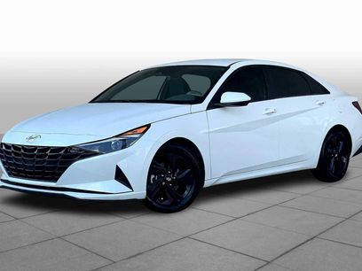 Used 2021 Hyundai Elantra SEL w/ Cargo Package