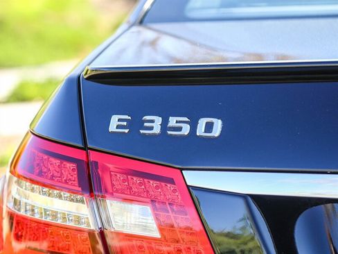 Used 2012 Mercedes-Benz E 350 Sedan image 17