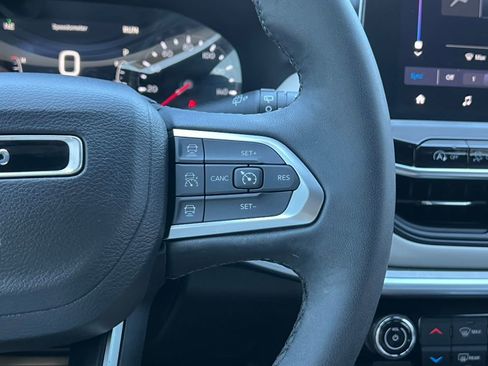 Used 2024 Jeep Compass Limited AWD/4WD image 18