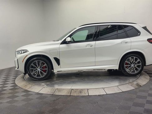 New 2026 BMW X5 xDrive50e w/ Executive Package image 10