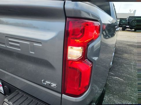 Used 2024 Chevrolet Silverado 1500 LTZ w/ LTZ Convenience Package II AWD/4WD image 5