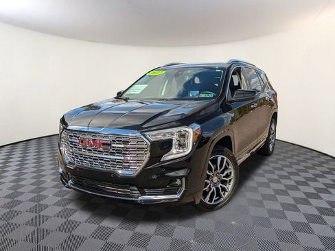 Used 2022 GMC Terrain Denali image 1
