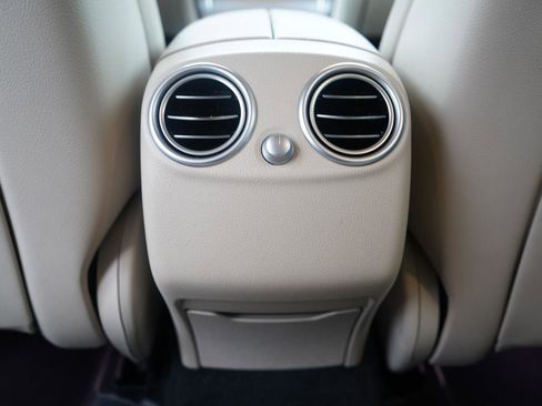 Used 2022 Mercedes-Benz GLC 300 4MATIC w/ Premium Package Lite image 48