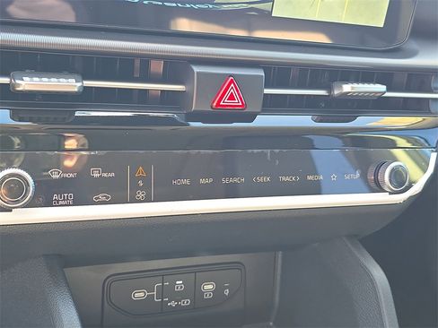 New 2026 Kia Sportage SX image 28