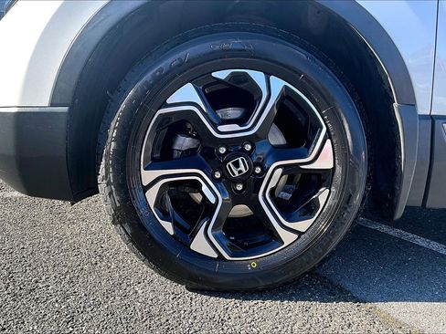 Used 2018 Honda CR-V Touring image 9