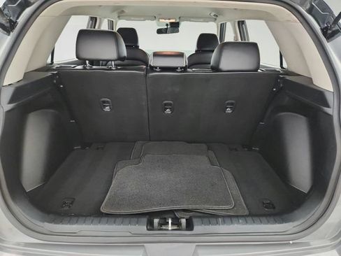 Used 2022 Hyundai Venue Limited FWD image 28