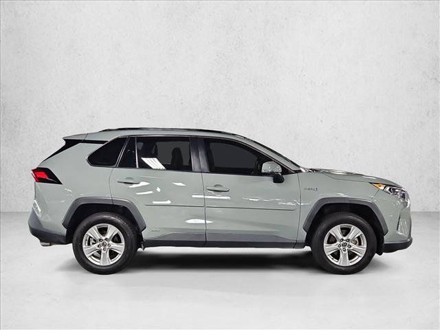 Used 2021 Toyota RAV4 XLE w/ Convenience Package AWD/4WD image 4