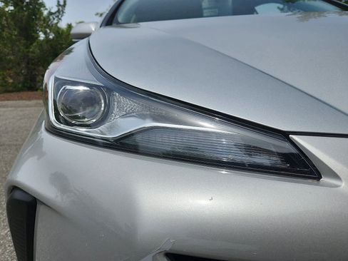 Certified 2022 Toyota Prius LE image 10