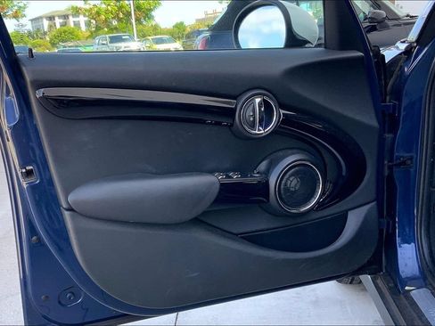 Used 2018 MINI Cooper S FWD image 22