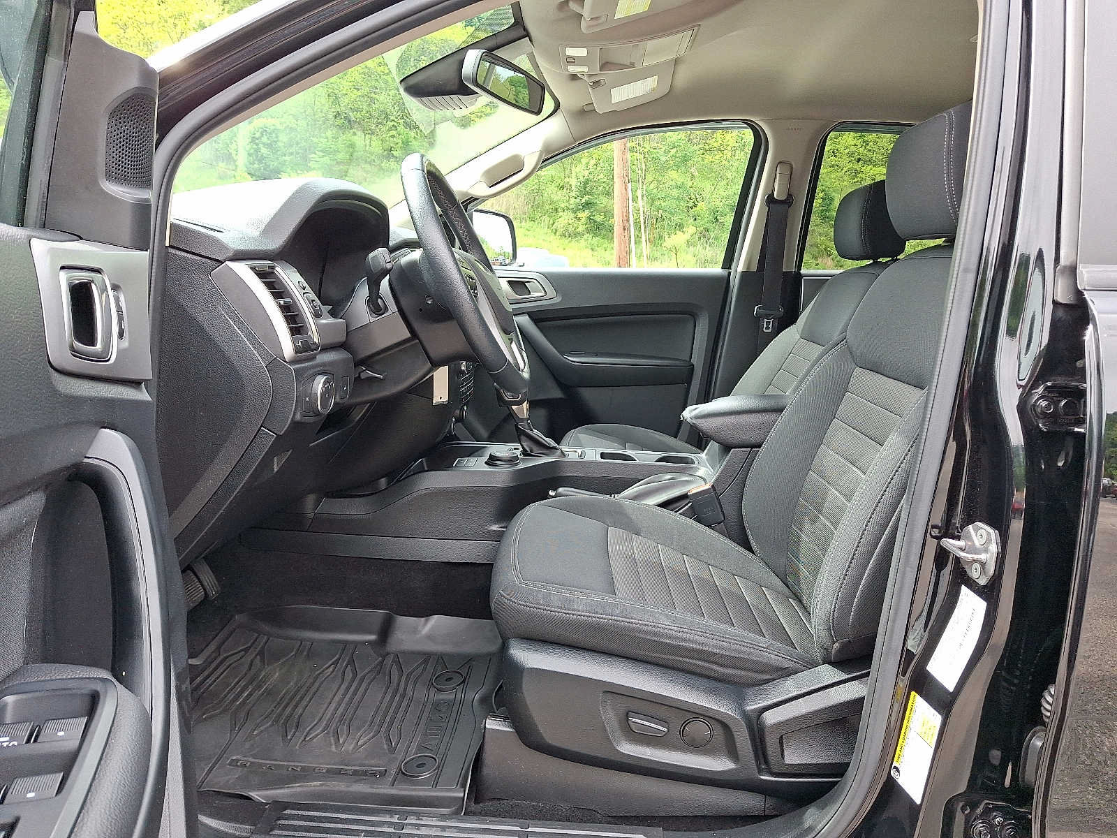 Used 2020 Ford Ranger XLT w/ Equipment Group 302A Luxury AWD/4WD image 13