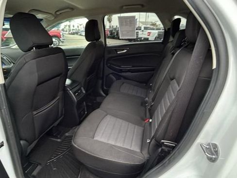 Certified 2020 Ford Edge SE image 15