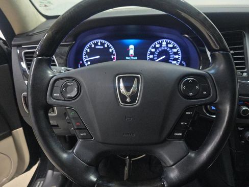 Used 2016 Hyundai Equus Signature image 10