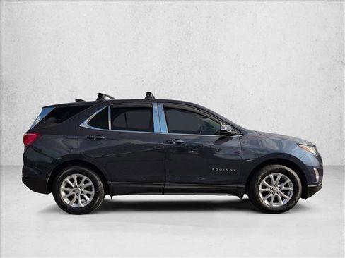 Used 2018 Chevrolet Equinox LT image 4