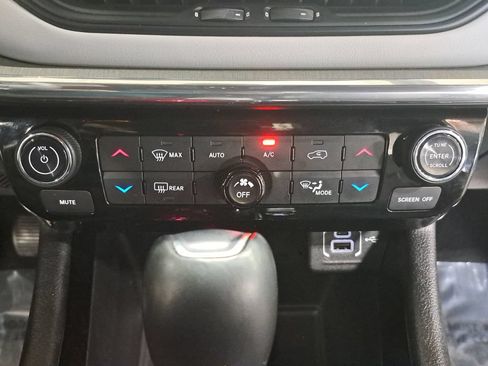 Certified 2023 Jeep Compass Limited AWD/4WD image 23