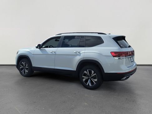 New 2026 Volkswagen Atlas SE image 3