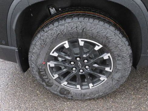 New 2026 Chevrolet Traverse Z71 w/ Enhanced Driving Package image 11