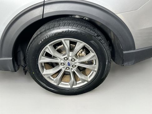 Used 2024 Ford Explorer Limited RWD image 11