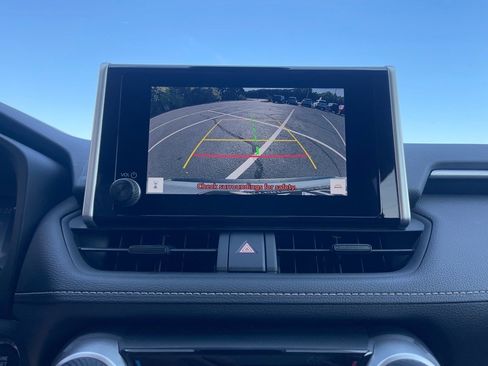 Used 2024 Toyota RAV4 XLE image 6