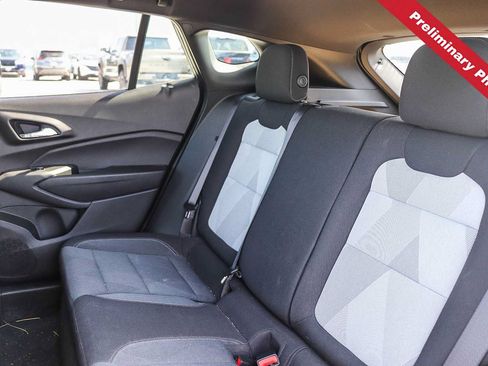 Used 2024 Chevrolet Trax RS FWD image 12