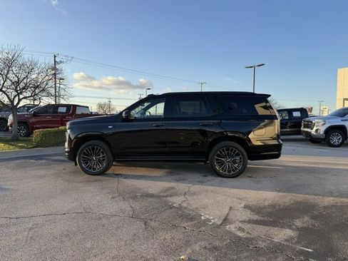 Used 2026 Cadillac Escalade Platinum Sport image 6