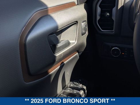 New 2025 Ford Bronco Sport Outer Banks w/ Outer Banks Tech Package+ image 23
