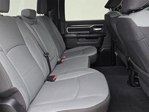 Used 2024 RAM 3500 Big Horn image 31