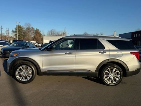 Used 2023 Ford Explorer Limited image 8