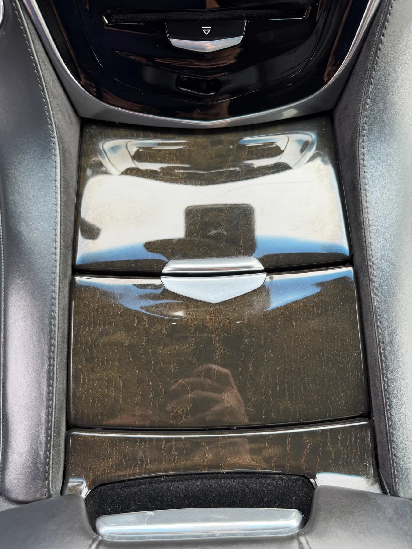 Used 2015 Cadillac Escalade Platinum AWD/4WD image 31