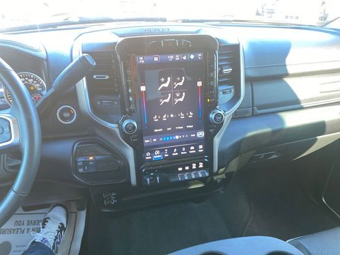 Used 2024 RAM 2500 Laramie AWD/4WD image 18