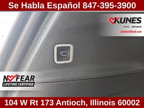 Used 2025 Chrysler Pacifica Select FWD image 46