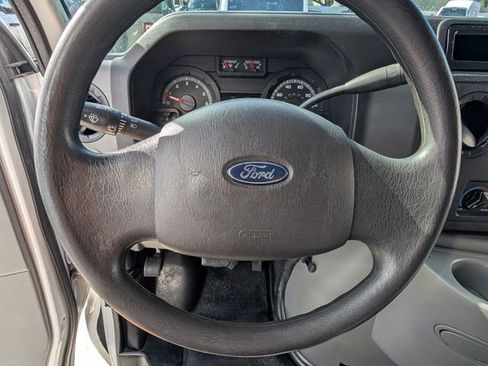 Used 2015 Ford E-350 and Econoline 350 Super Duty image 24