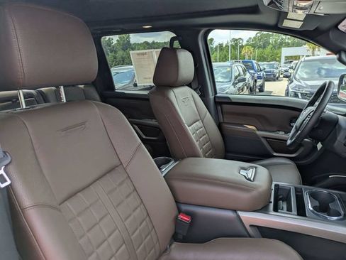 Used 2023 Nissan Titan Platinum Reserve w/ Moonroof Package RWD image 38